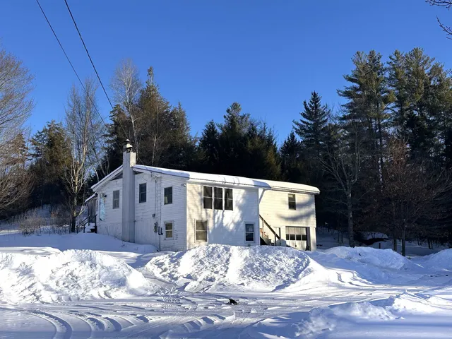$295,000 | 70 Overlook Drive, Londonderry, VT 05148