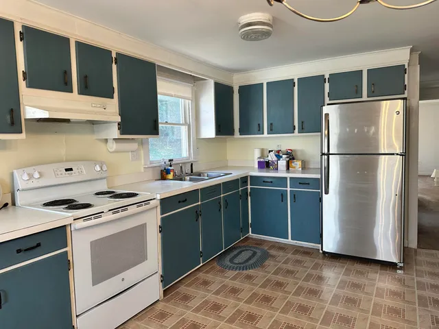 $295,000 | 70 Overlook Drive, Londonderry, VT 05148