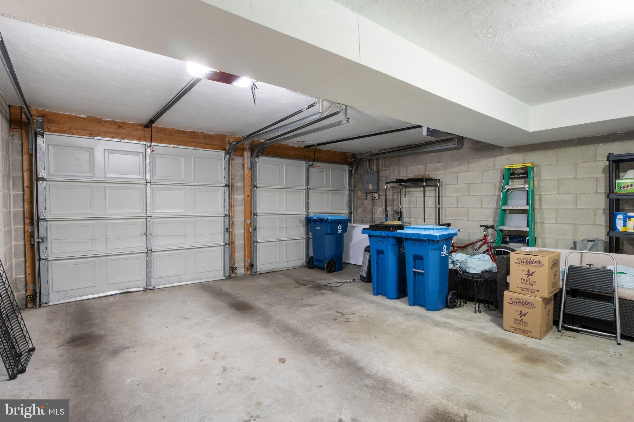 206 Chambers Ridge, Unit 206 York, PA 17402 - Photo 28 of 37 Garage