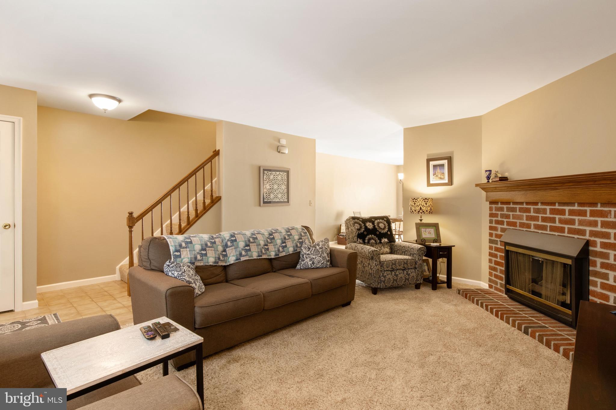 206 Chambers Ridge, Unit 206 York, PA 17402 - Photo 6 of 37 Living Rm