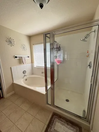 $2,100 | 7703 Omaha Drive, Baytown, TX 77521