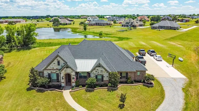$844,000 | 44 Mirror Lakes Court, Gunter, TX 75058
