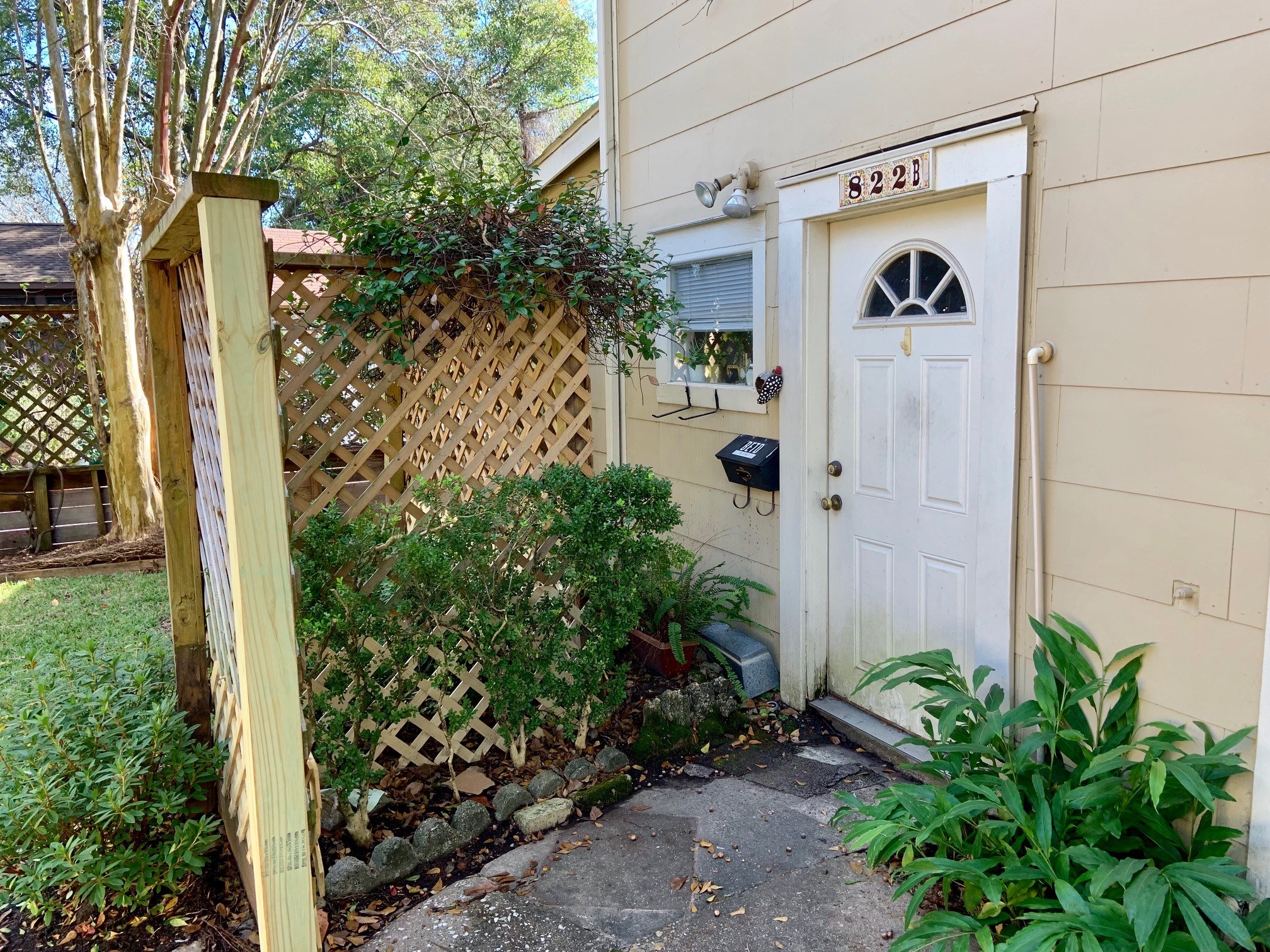 822 Byrne Street, Unit B Houston, TX 77009 - Photo 7 of 11