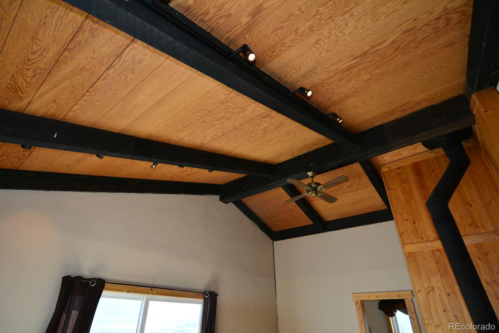 8024 Ryan Gulch Road Silverthorne, CO 80498 - Photo 18 of 25 Gallery Image 18
