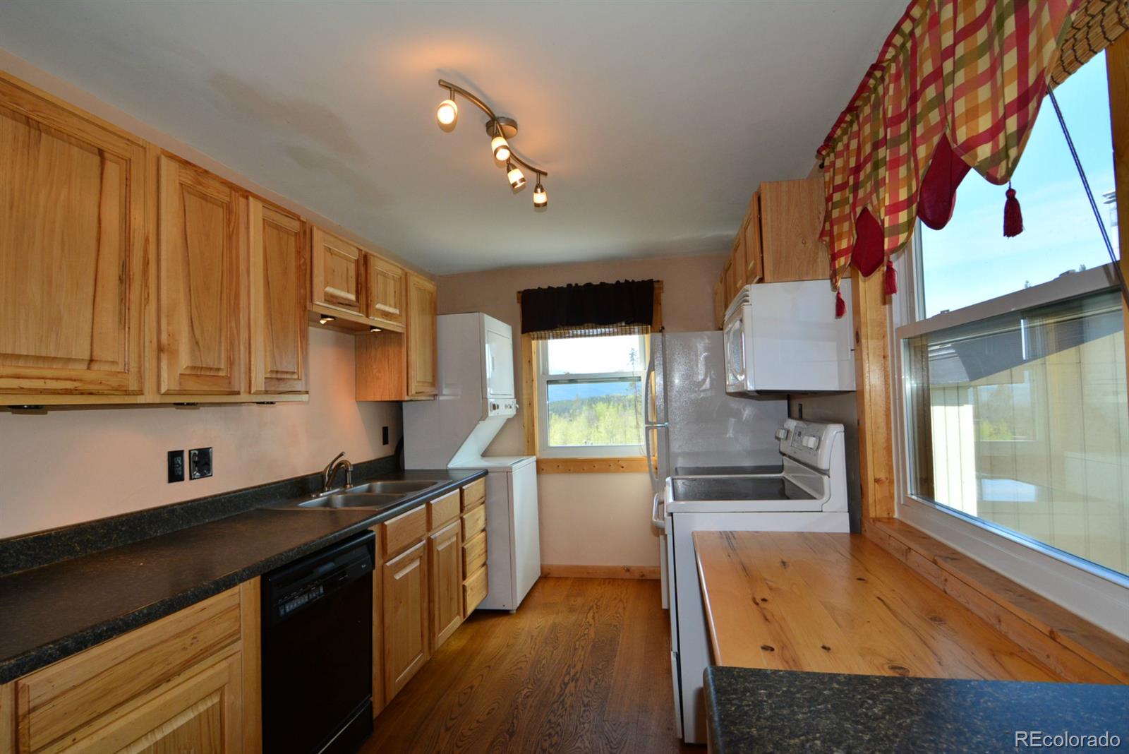 8024 Ryan Gulch Road Silverthorne, CO 80498 - Photo 10 of 25 Gallery Image 10