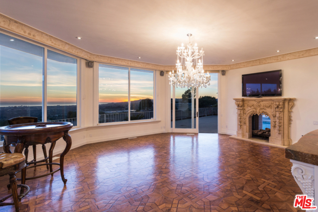 620 Cole Place Beverly Hills, CA 90210 - Photo 8 of 11