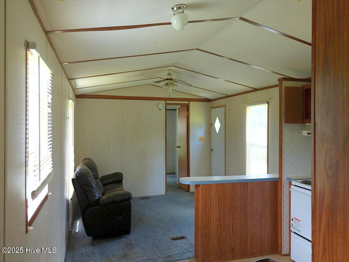 481 Nine Mile Road Maple Hill, NC 28454 - Photo 27 of 43 27. Home Interior