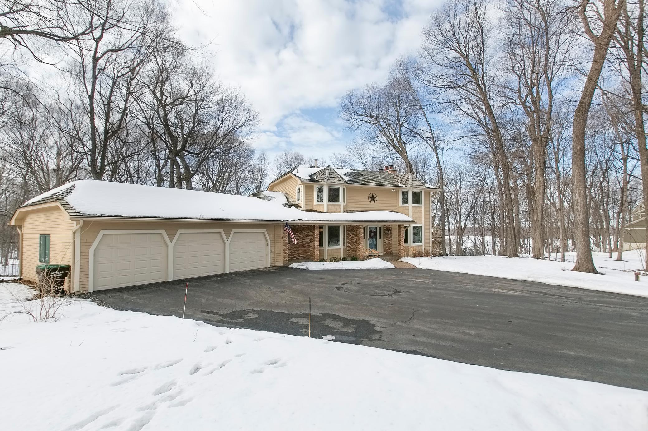 6330 Maple Ridge Victoria, MN 55331 - Photo 2 of 67 Gallery Image 2