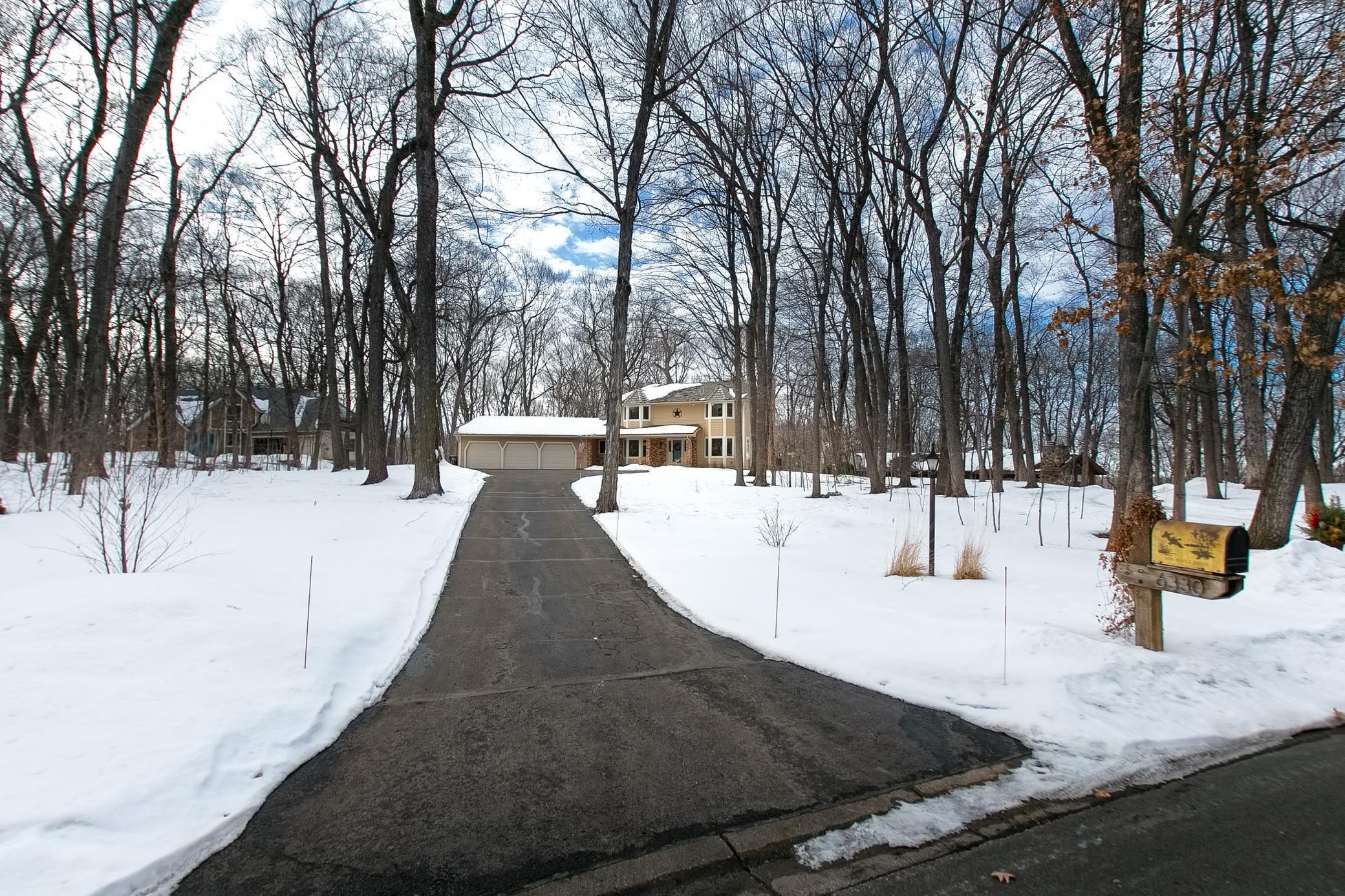 6330 Maple Ridge Victoria, MN 55331 - Photo 4 of 67 Gallery Image 4