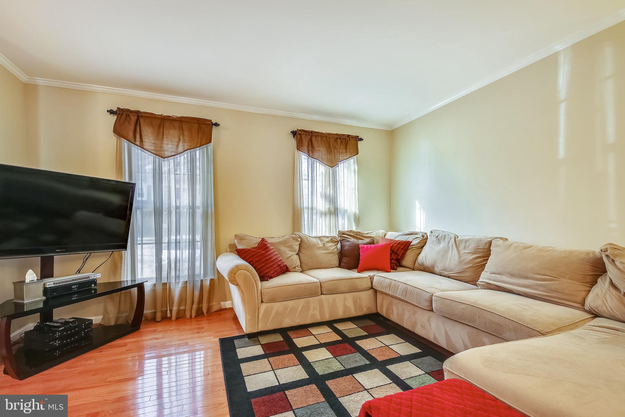 7920 Treeside Court Springfield, VA 22152 - Photo 12 of 31 Gallery Image 12