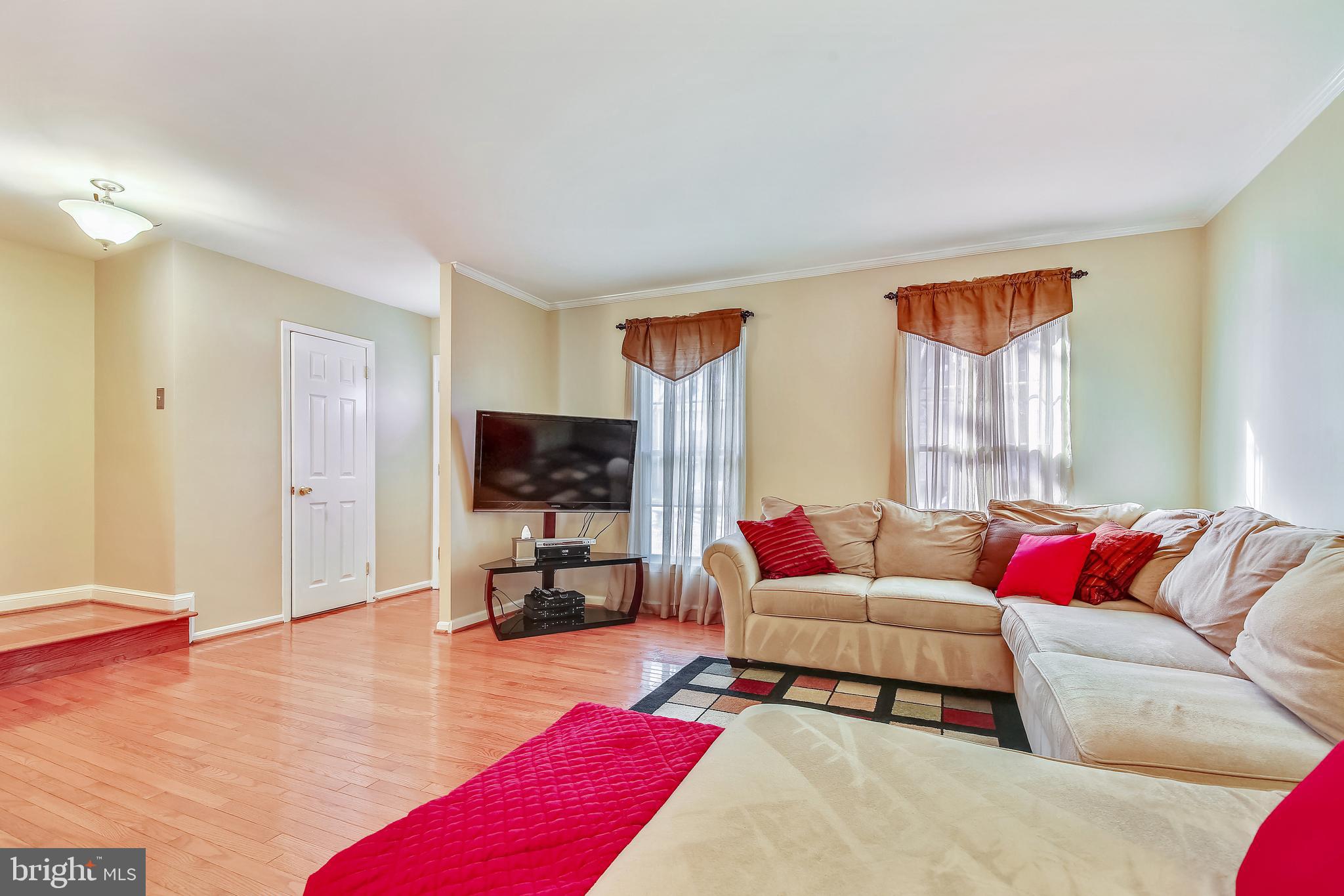 7920 Treeside Court Springfield, VA 22152 - Photo 13 of 31 Gallery Image 13