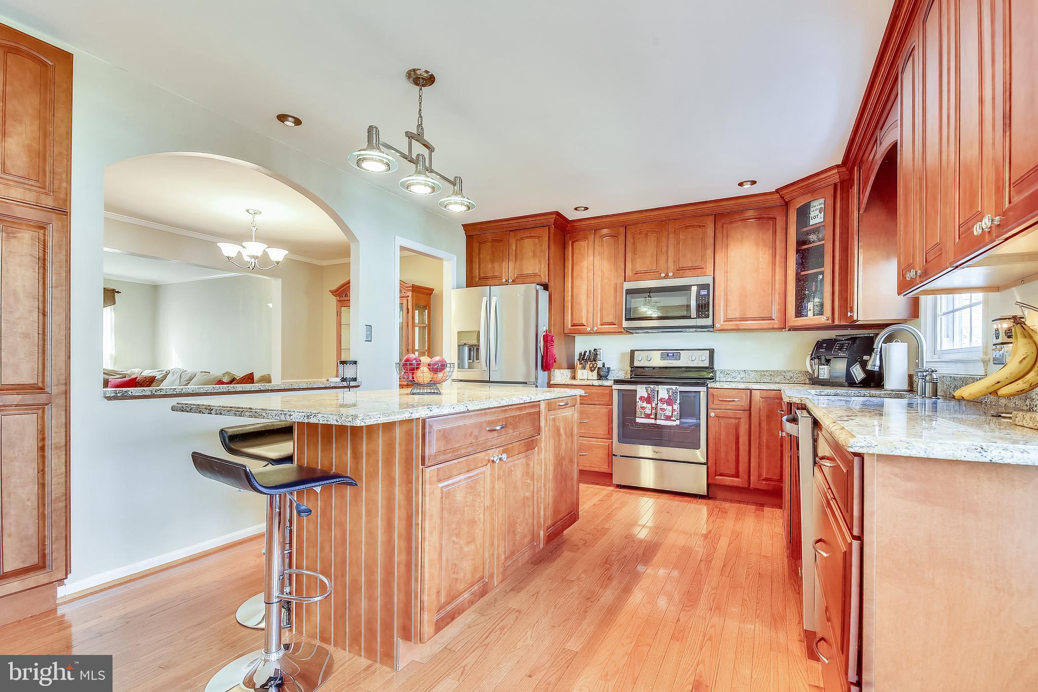 7920 Treeside Court Springfield, VA 22152 - Photo 6 of 31 Gallery Image 6