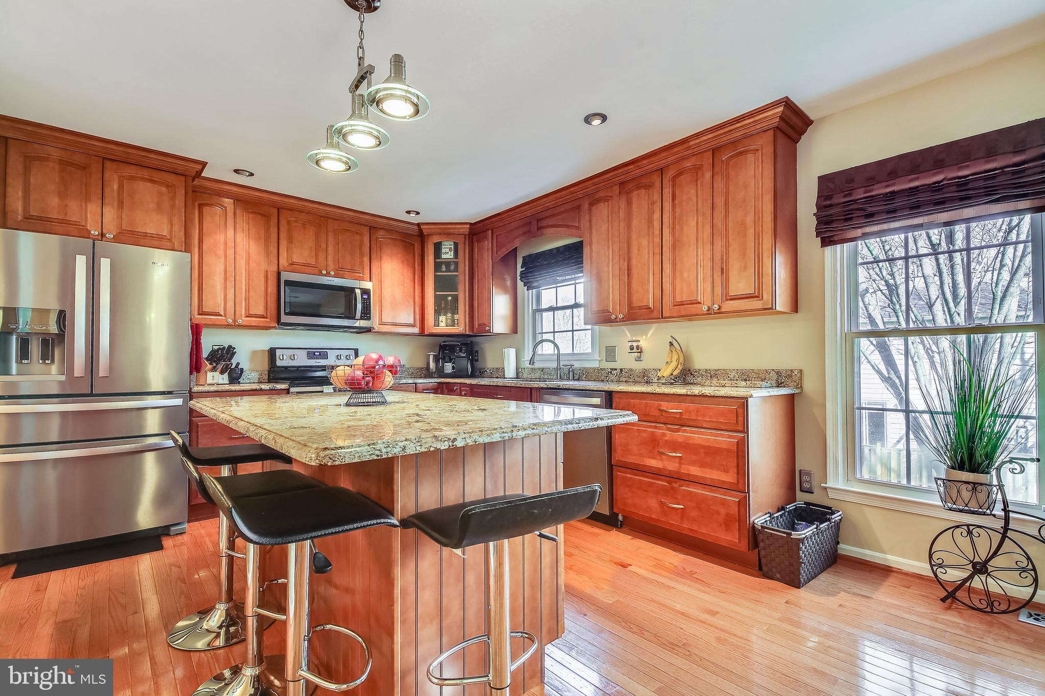7920 Treeside Court Springfield, VA 22152 - Photo 7 of 31 Gallery Image 7