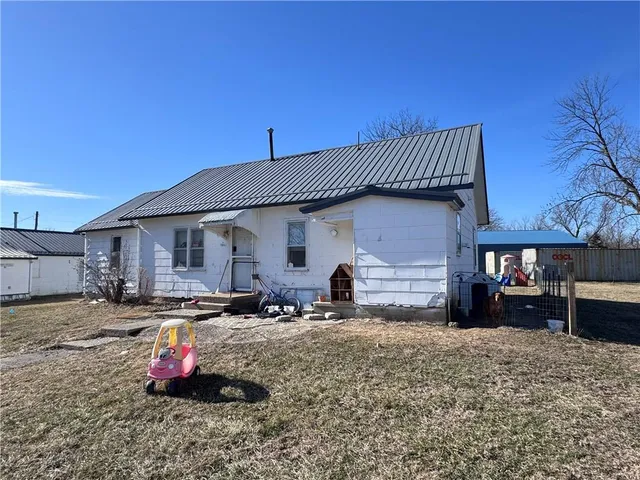 $598,000 | 1057 Northeast 75, Knob Noster, MO 65336