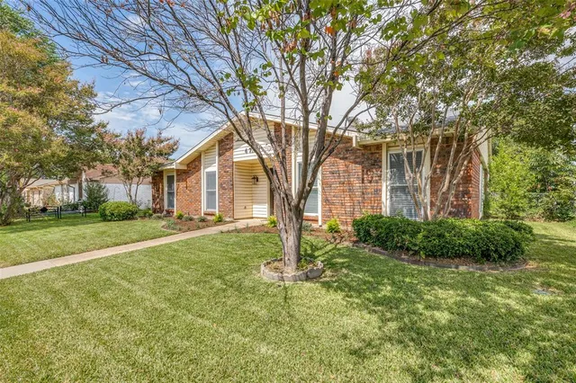 $2,250 | 4762 North Colony Boulevard, The Colony, TX 75056