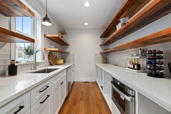 $1,899,000 | 148 Main Street, Waltham, MA 02453