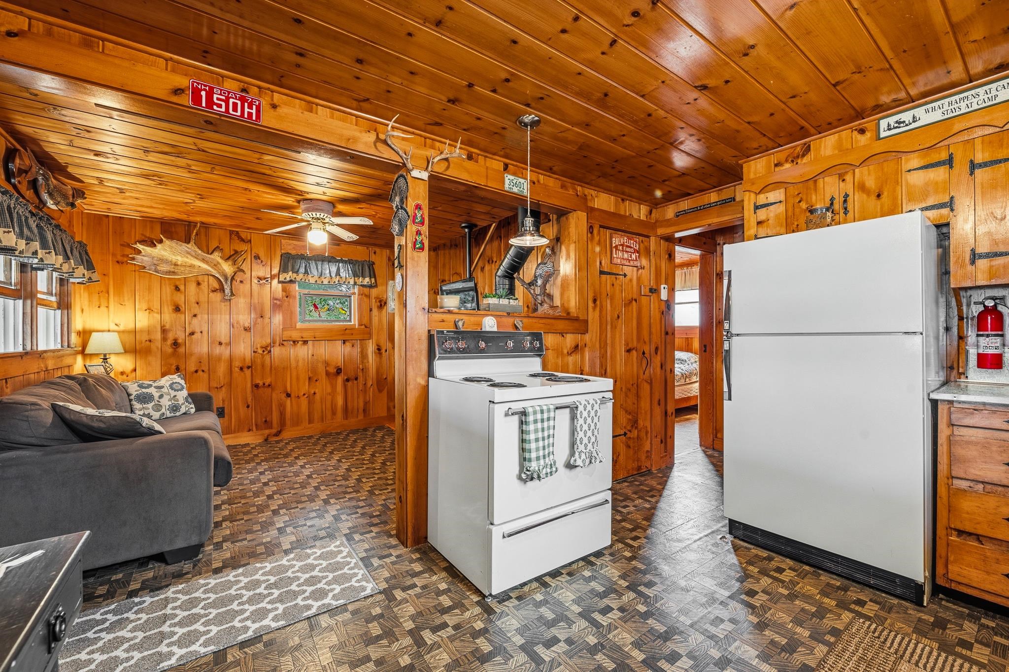 211 Beach Road Pittsburg, NH 03592 - Photo 16 of 59