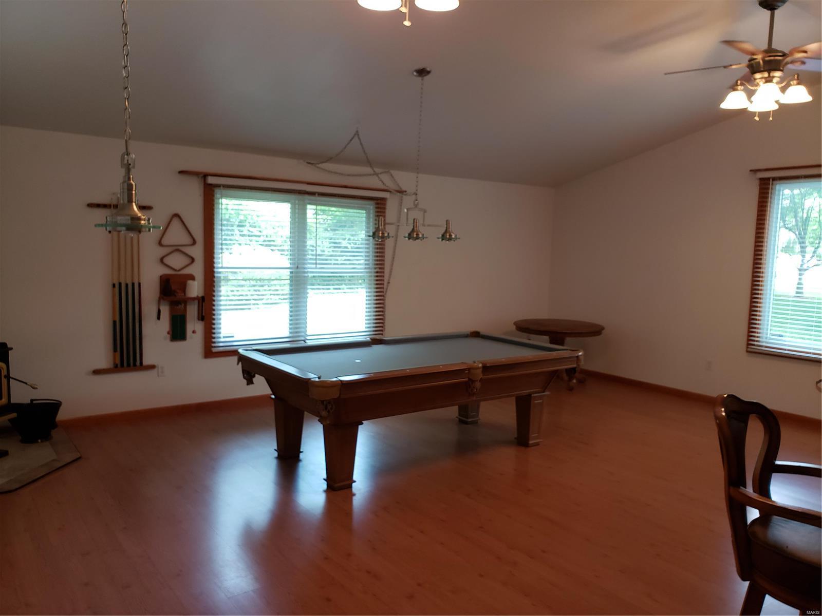 823 Schwarz Road Edwardsville, IL 62025 - Photo 4 of 62 Gallery Image 4