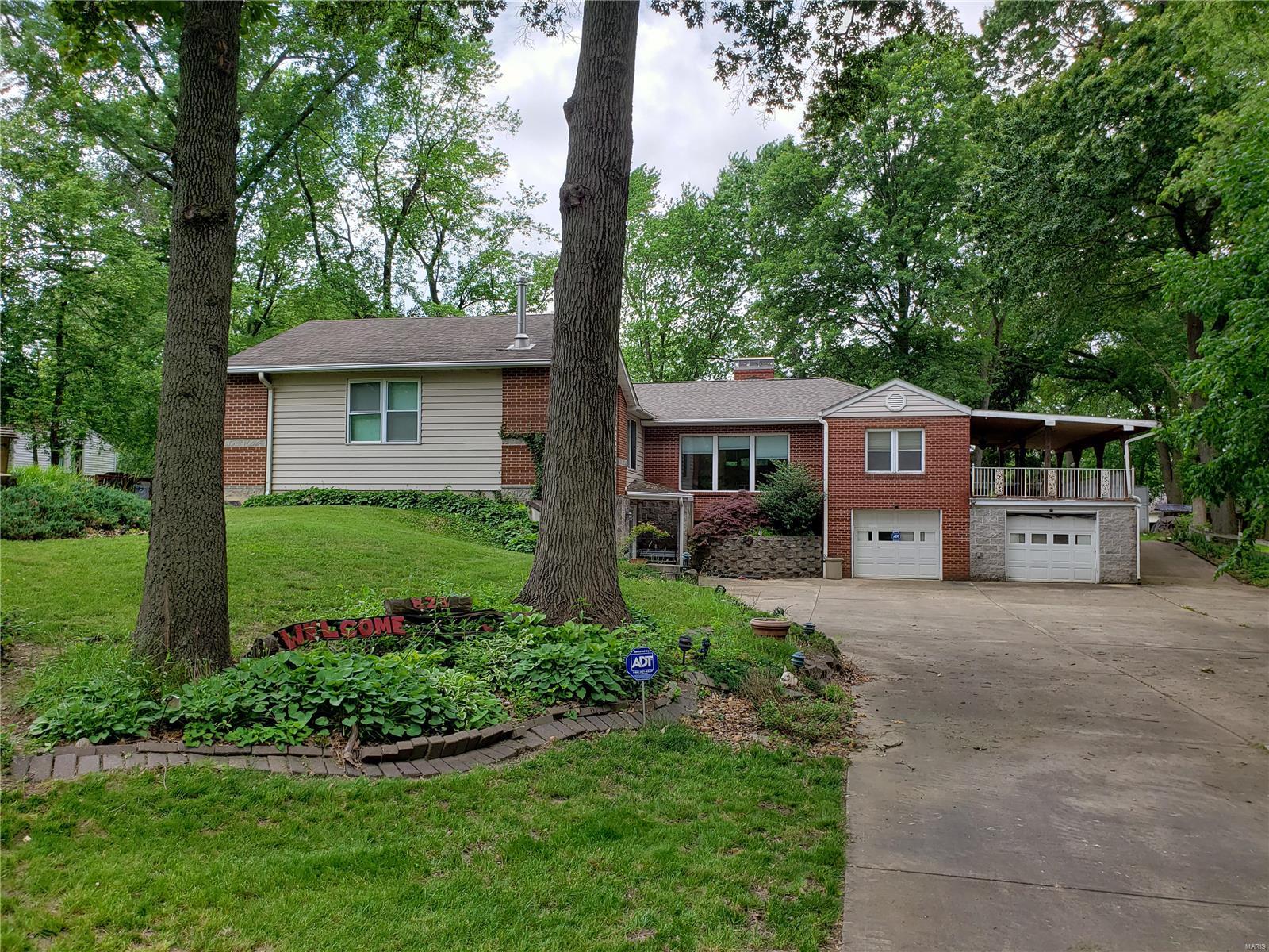 823 Schwarz Road Edwardsville, IL 62025 - Photo 34 of 62 Gallery Image 34