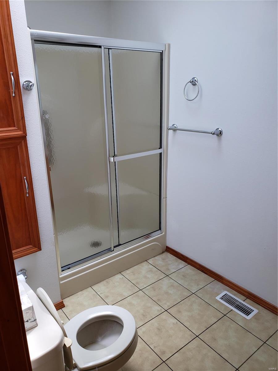 823 Schwarz Road Edwardsville, IL 62025 - Photo 8 of 62 Gallery Image 8
