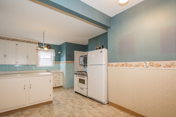 50 Coolidge Road Worcester, MA 01602 - Photo 13 of 30 Gallery Image 13