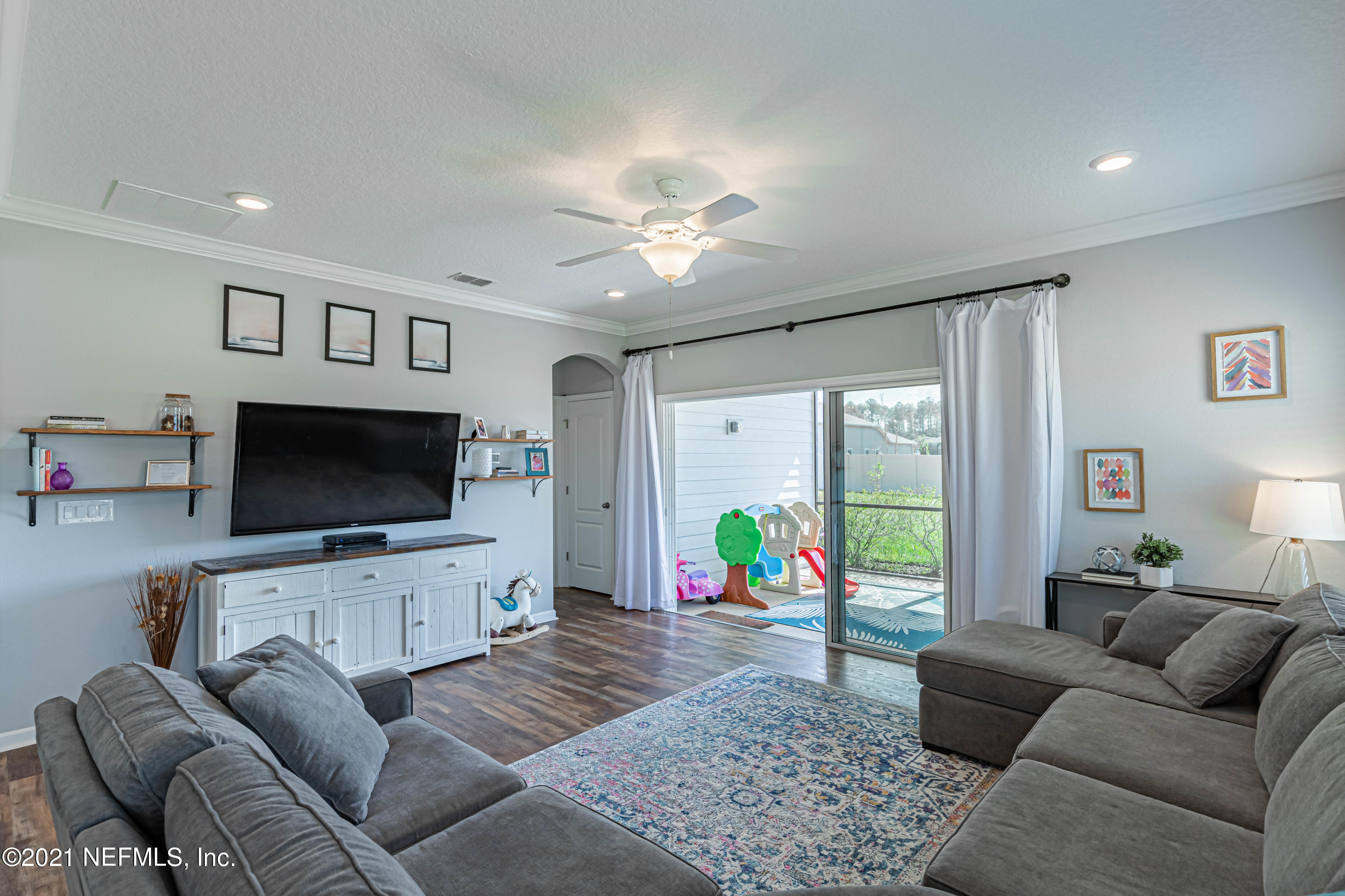 185 Antilles Road St. Augustine, FL 32092 - Photo 26 of 44 18 Family Room-4