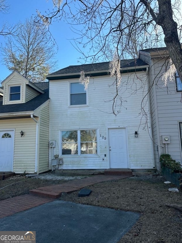 a view of a house with a outdoor space
