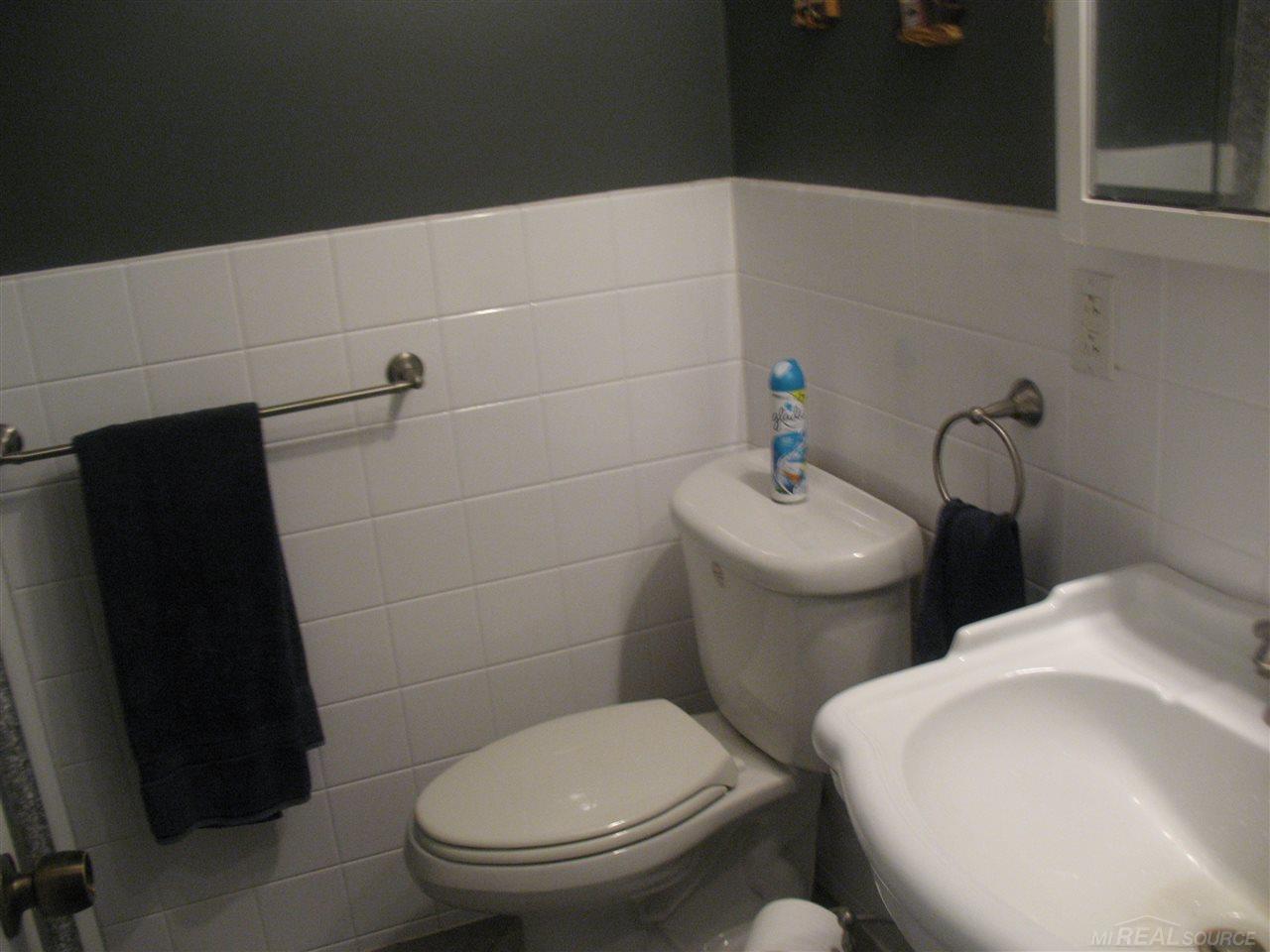 57501 Broughton Road Ray, MI 48096 - Photo 15 of 23