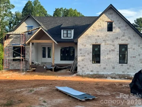 $699,000 | 5762 Jeremiah Court, Hickory, NC 28601