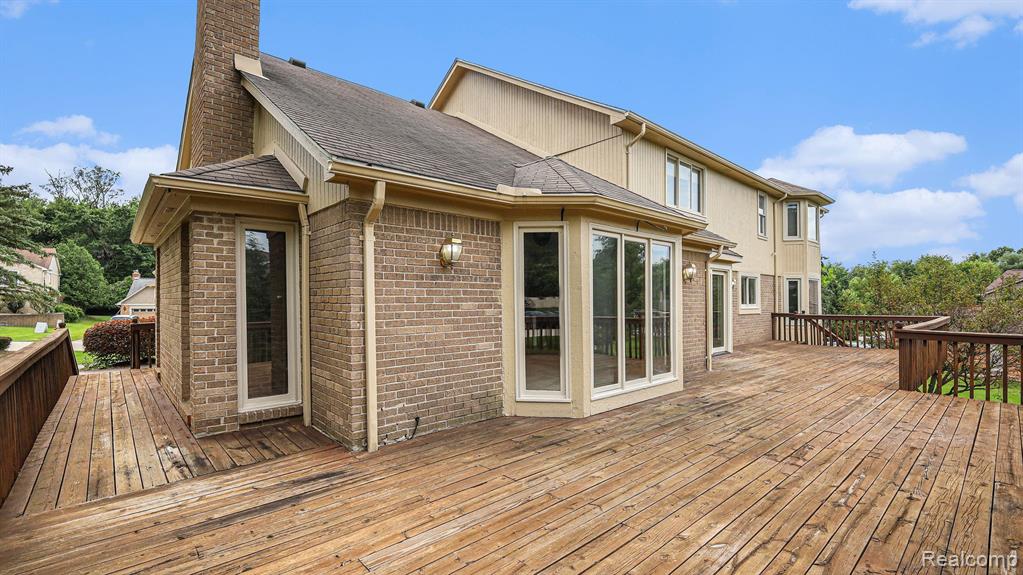 926 Stanford Circle Rochester Hills, MI 48309 - Photo 32 of 46