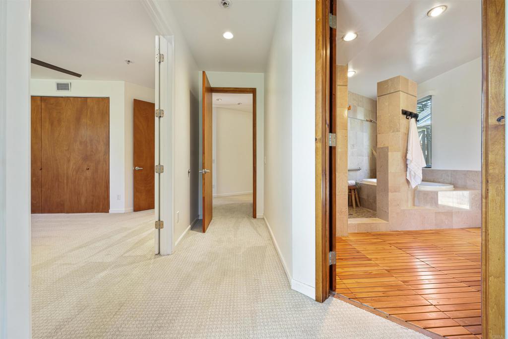 3312 James Drive Carlsbad, CA 92008 - Photo 18 of 41