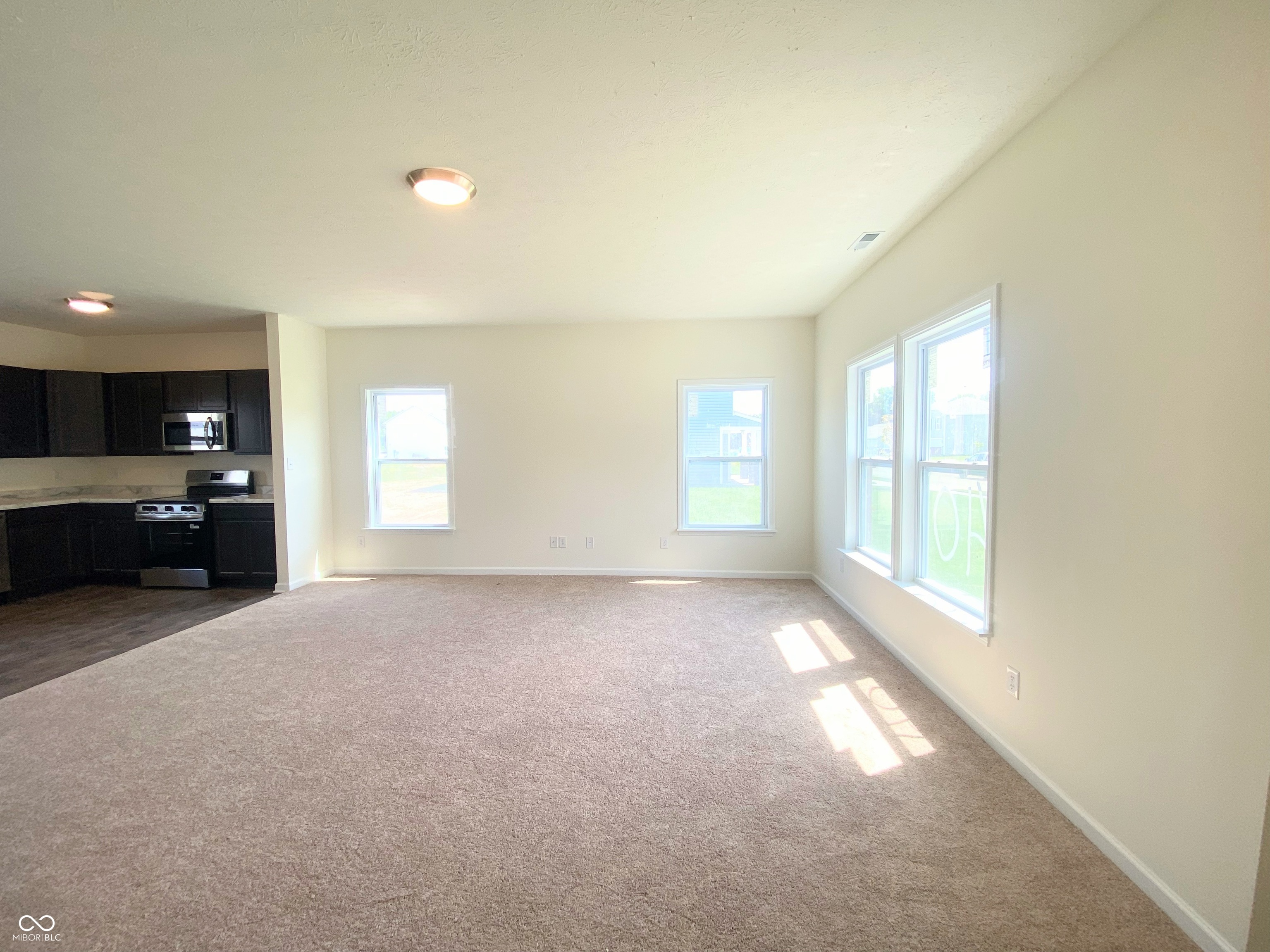 2021 Sandhill Drive Seymour, IN 47274 - Photo 13 of 37