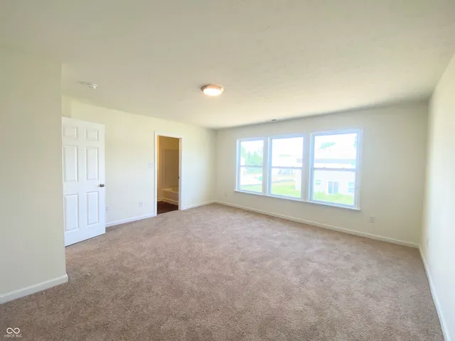 $277,500 | 2021 Sandhill Drive, Seymour, IN 47274