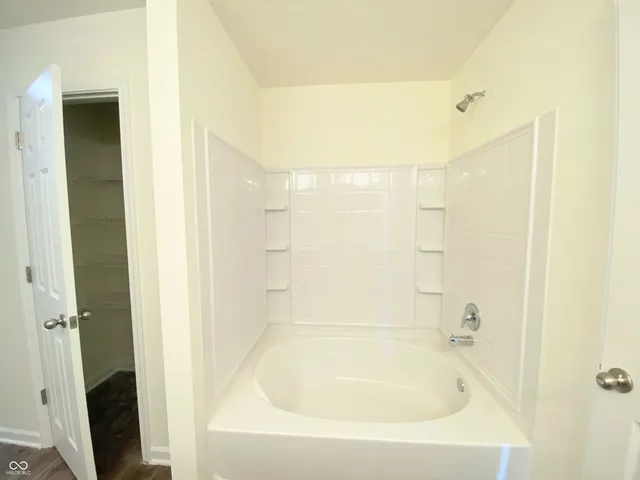 $277,500 | 2021 Sandhill Drive, Seymour, IN 47274