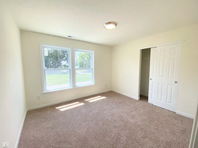 $277,500 | 2021 Sandhill Drive, Seymour, IN 47274