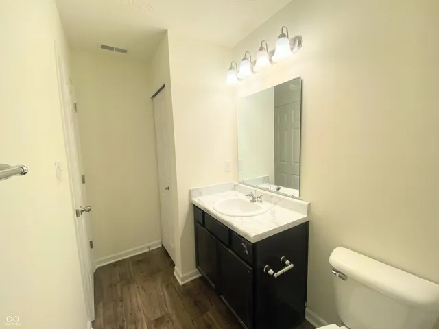 $277,500 | 2021 Sandhill Drive, Seymour, IN 47274