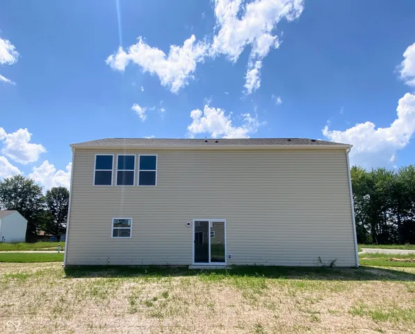 $277,500 | 2021 Sandhill Drive, Seymour, IN 47274
