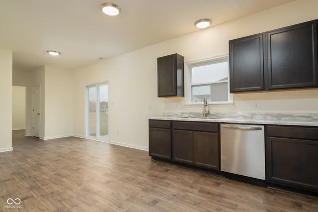 $277,500 | 2021 Sandhill Drive, Seymour, IN 47274