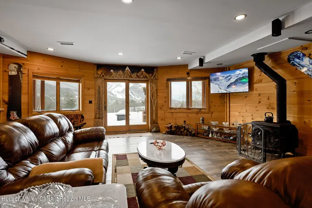 $2,400,000 | 7352 Highway 23A, Hunter, NY 12485