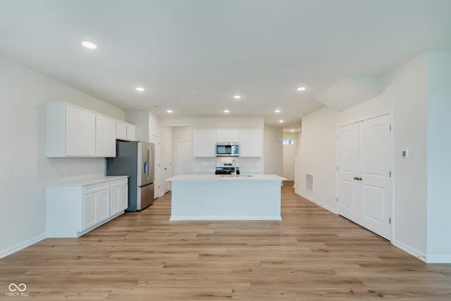 $320,000 | 572 Garrow Drive, Westfield, IN 46074