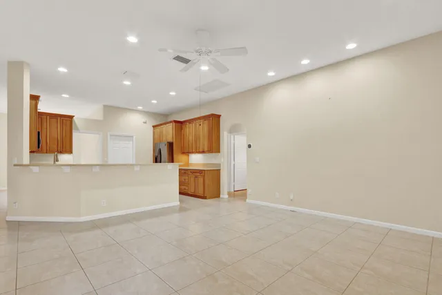 $4,900 | 15096 76th Trail North, Palm Beach Gardens, FL 33418