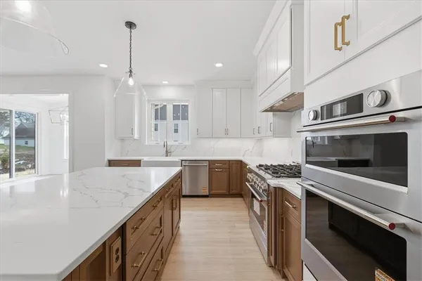 $1,069,990 | 291 McMurray Road, Pittsburgh, PA 15241