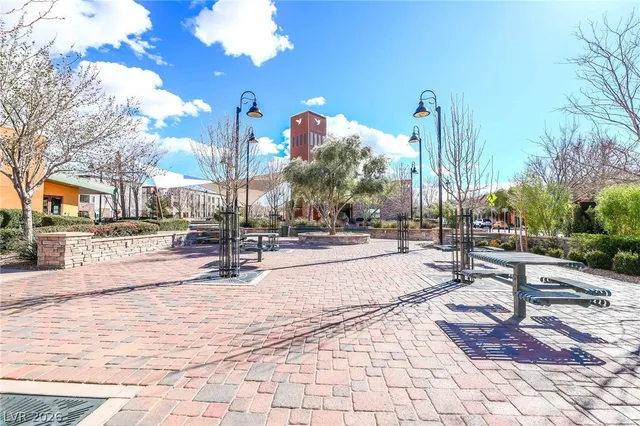 $469,999 | 3175 Via Seranova, Henderson, NV 89044