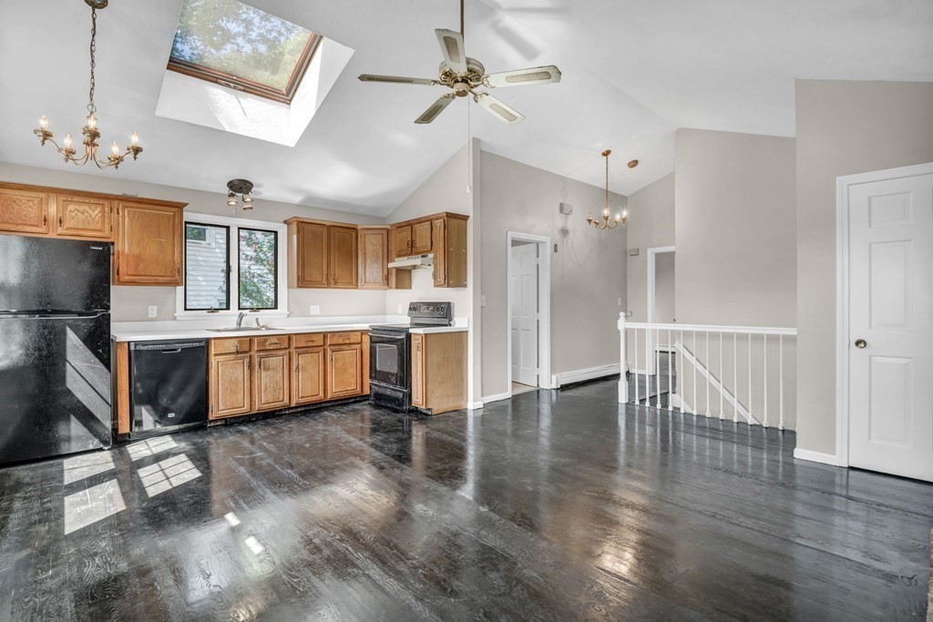 26 Indian Road Waltham, MA 02451 - Photo 5 of 32