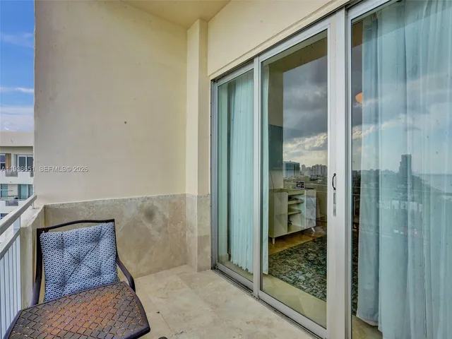 $5,000 | 3180 South Ocean Drive, Unit 1709, Hallandale Beach, FL 33009