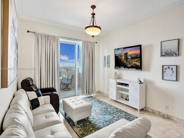 $5,000 | 3180 South Ocean Drive, Unit 1709, Hallandale Beach, FL 33009