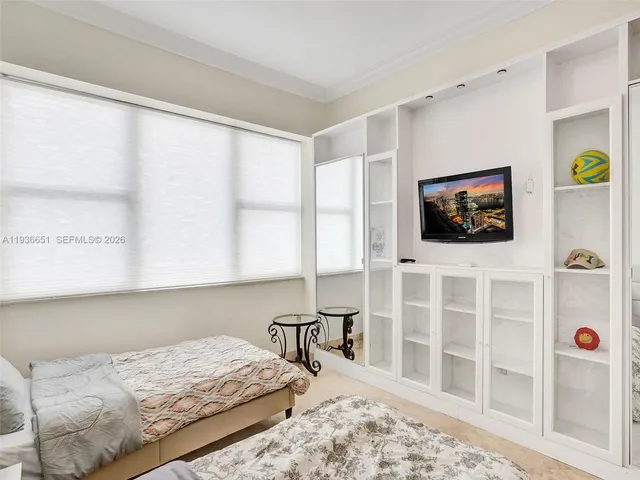 $5,000 | 3180 South Ocean Drive, Unit 1709, Hallandale Beach, FL 33009