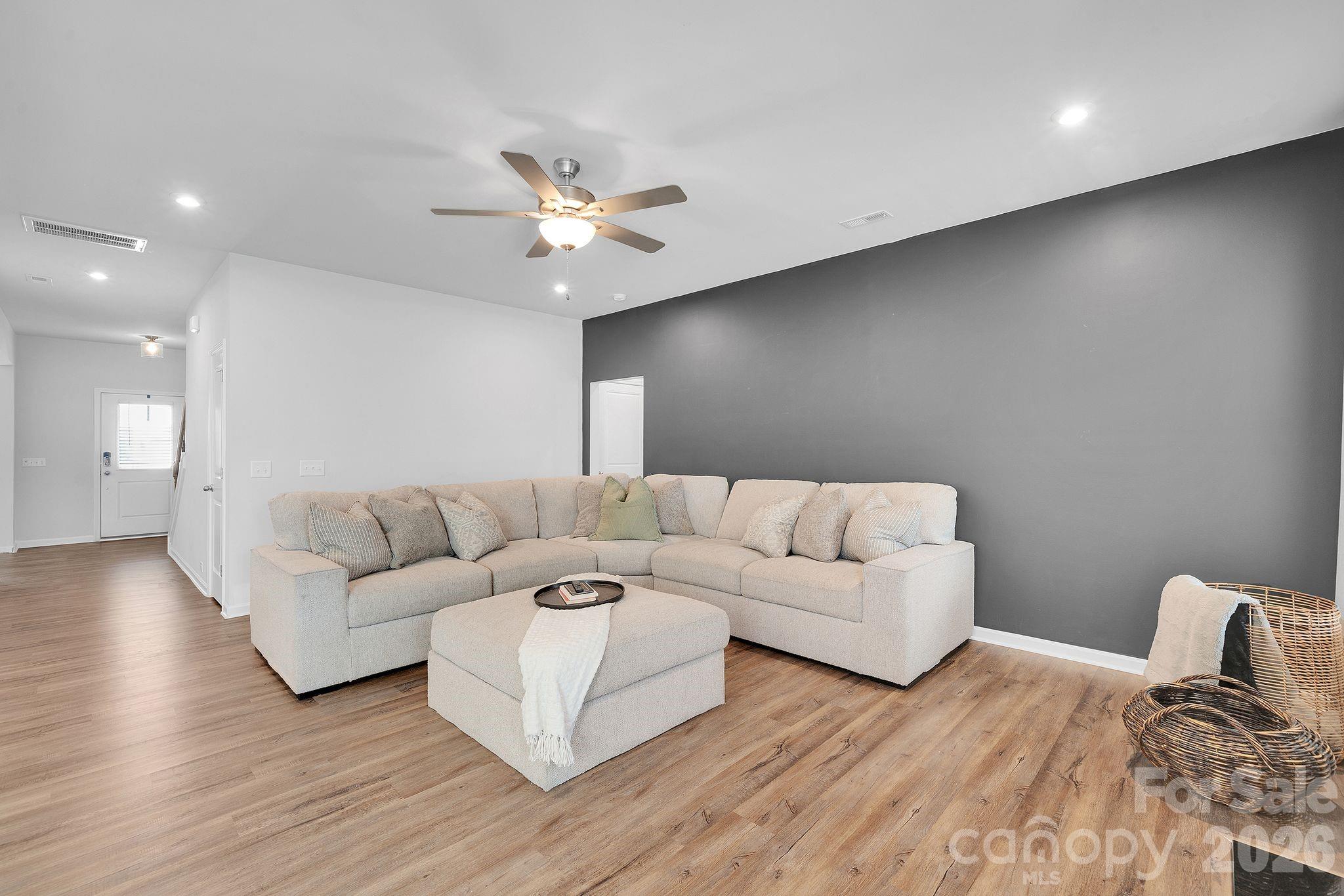 6409 Alanbrook Road Charlotte, NC 28215 - Photo 13 of 42