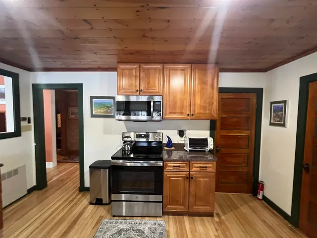 $3,500 | 1316 Us Route 302, Bartlett, NH 03812