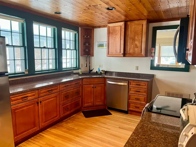 $3,500 | 1316 Us Route 302, Bartlett, NH 03812